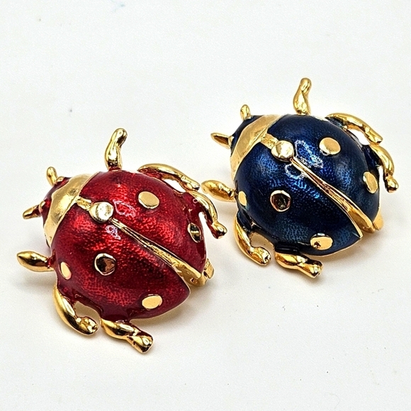 VINTAGE Red and Blue Enamel Gold Tone Ladybug Beetle Brooch Pin Set Bugs - Picture 2 of 6
